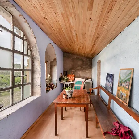 Casa Refugi Les Orenetes * Rocafort (Catalonia)